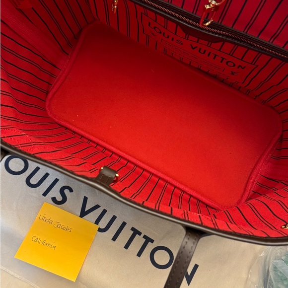 Louis Vuitton Neverfull Damier MM